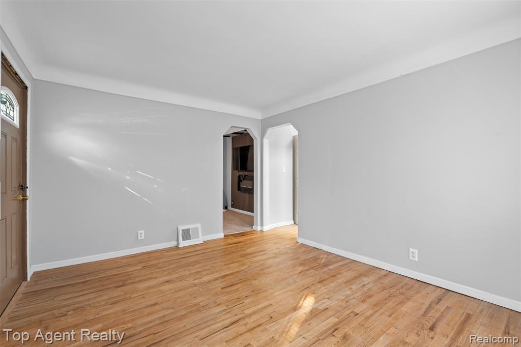 19780 Oakfield Street, Detroit, MI 48235 — Photo 6