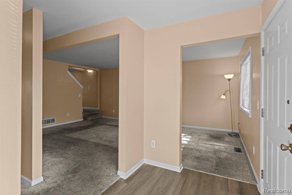 16251 TERRACE VILLAGE Drive, Taylor, MI 48180 — Photo 7