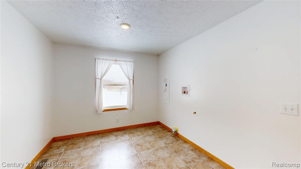 10582 E 80th Street, Reed City, MI 49677 — Photo 48