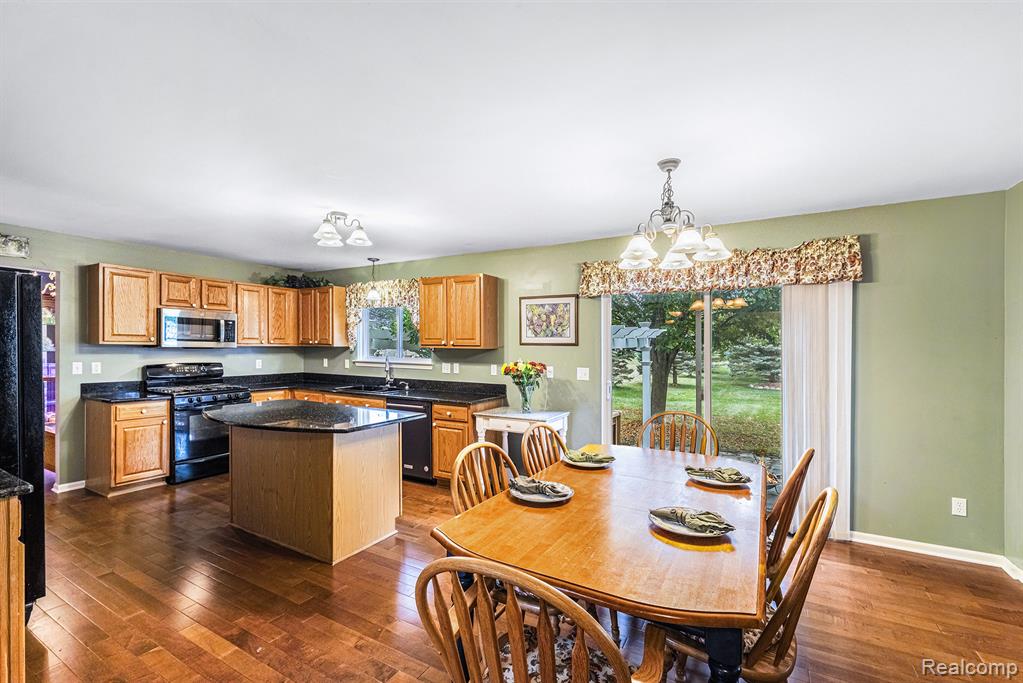 8488 Grand View Drive, Grand Blanc, MI 48439 — Photo 8