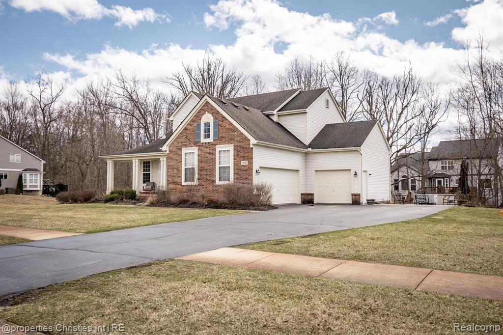 5946 OAK BEND Court, Howell, MI 48843 — Photo 68