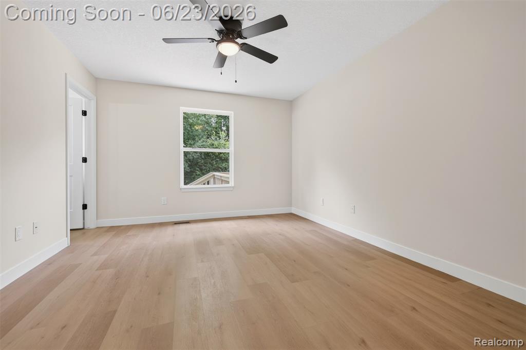 3108 Falcon Drive, 25, Burton, MI 48519 — Photo 24