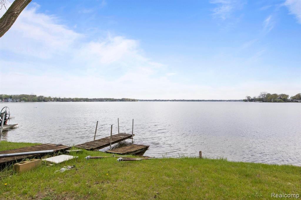 10281 GROVE Drive, Whitmore Lake, MI 48189 — Photo 42