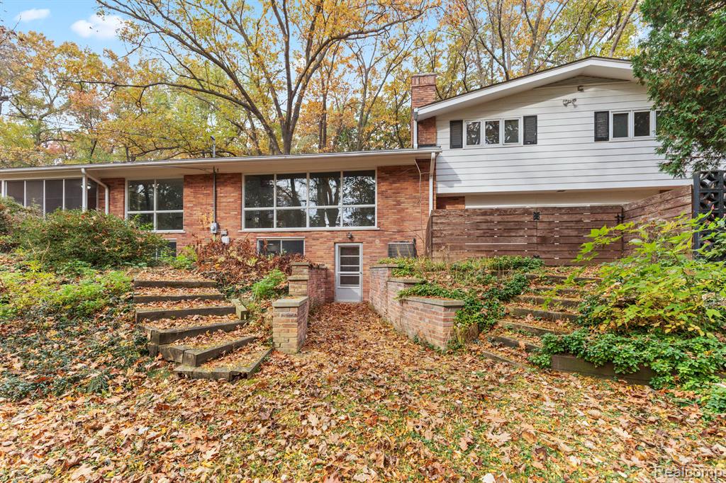 4966 Whispering Pine Lane, Bloomfield Hills, MI 48302 — Photo 42