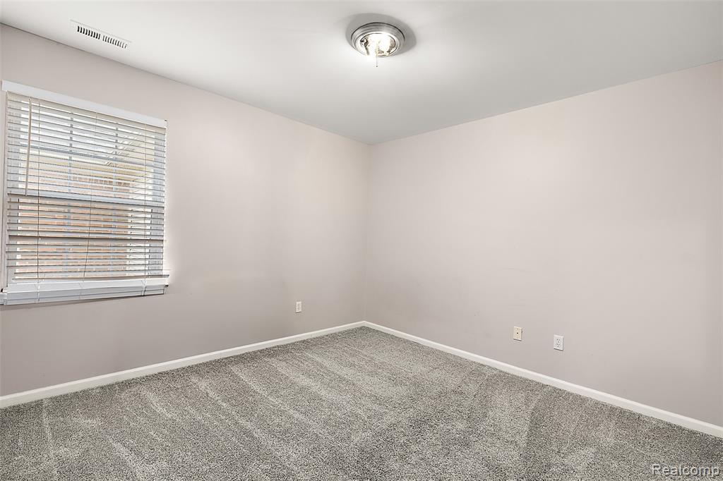 45765 Cagney Drive, Macomb, MI 48044 — Photo 27