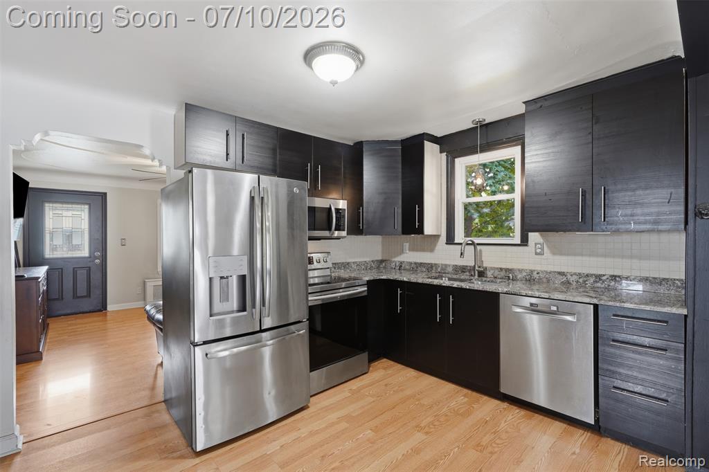 1642 Lathers Street, Garden City, MI — Photo 13