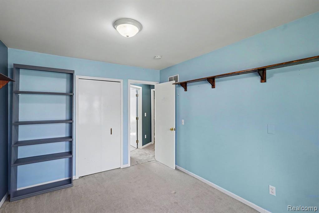 8012 Fox Hollow Road, Goodrich Vlg, MI — Photo 13