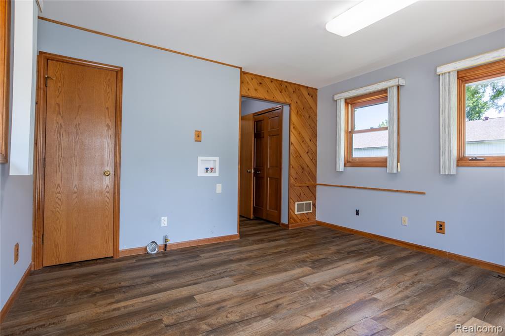 50 Schmidt Road, Kawkawlin, MI 48631 — Photo 17