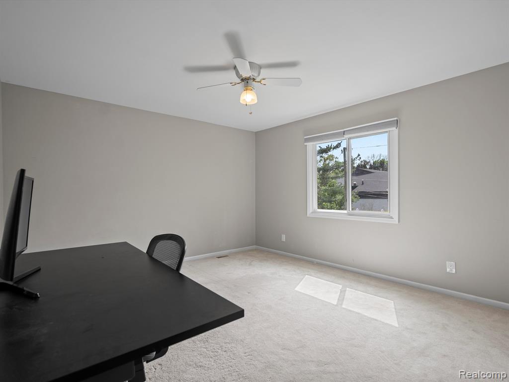 4979 SOMERTON Drive, Troy, MI 48085 — Photo 30