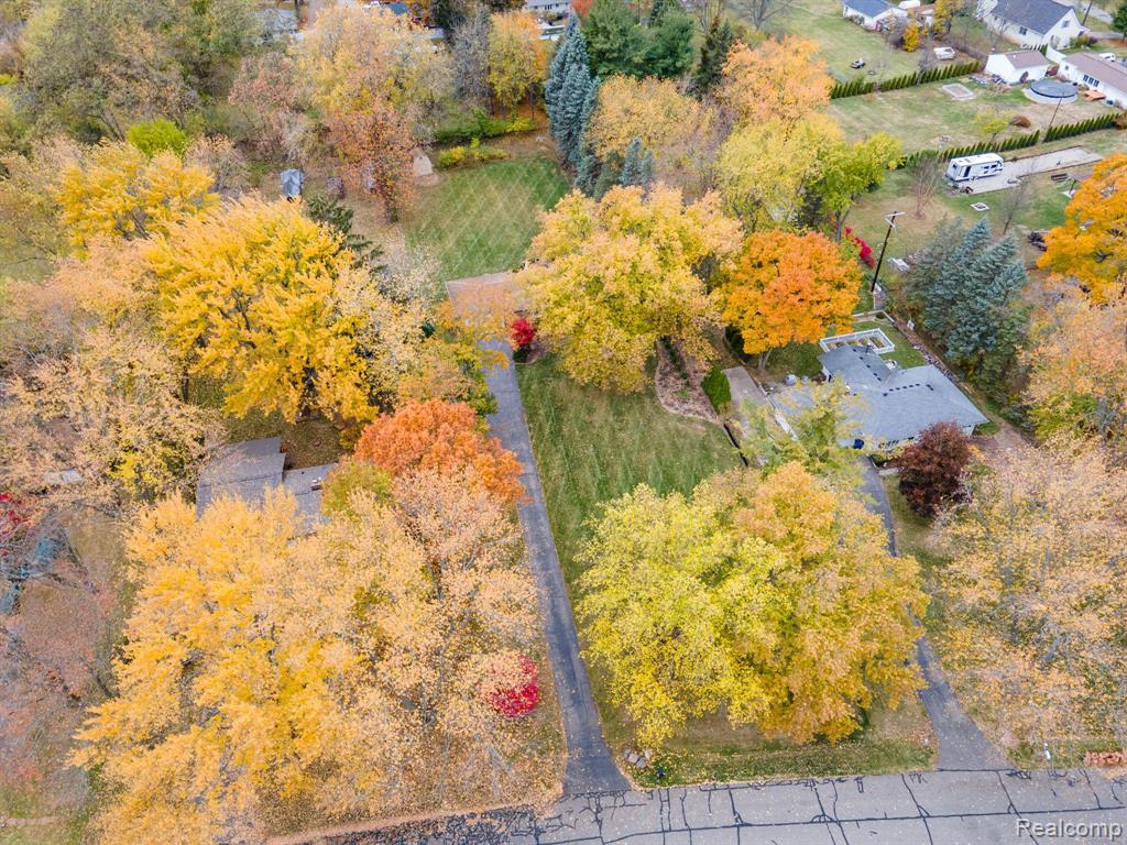 624 Slocum Drive, Auburn Hills, MI 48326 — Photo 37