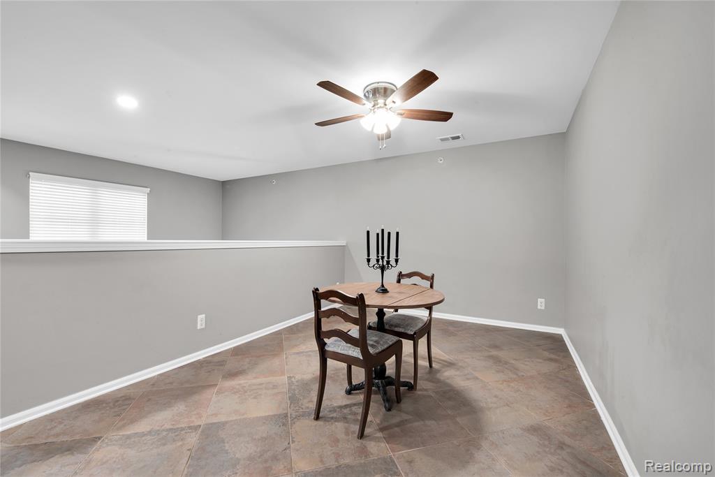 6933 Boulder Pointe Drive, Washington, MI — Photo 11
