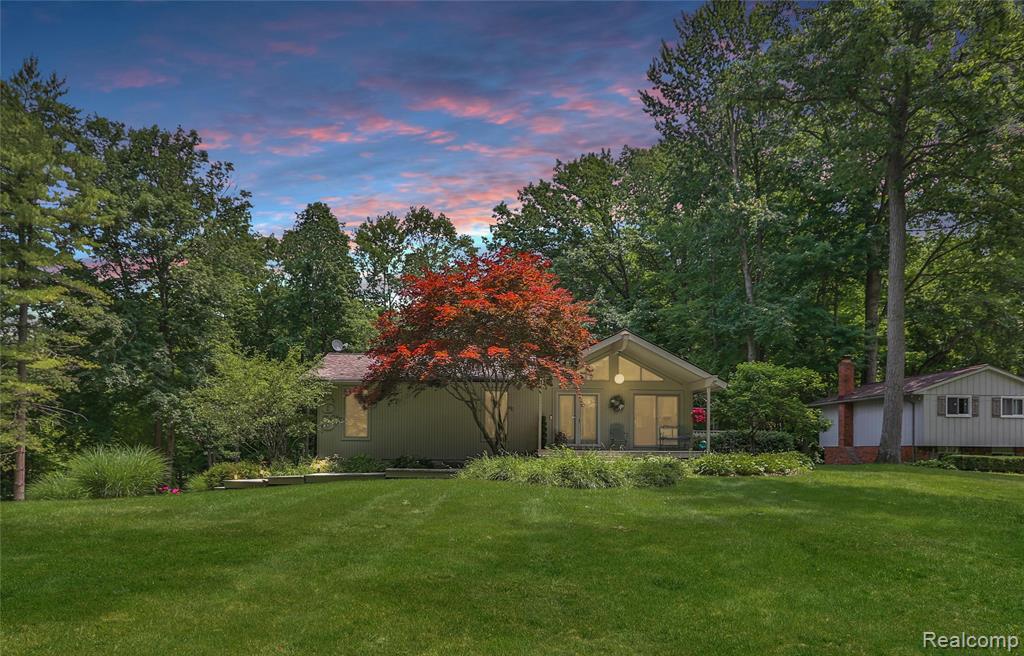 4070 Cross Road, White Lake, MI — Photo 36