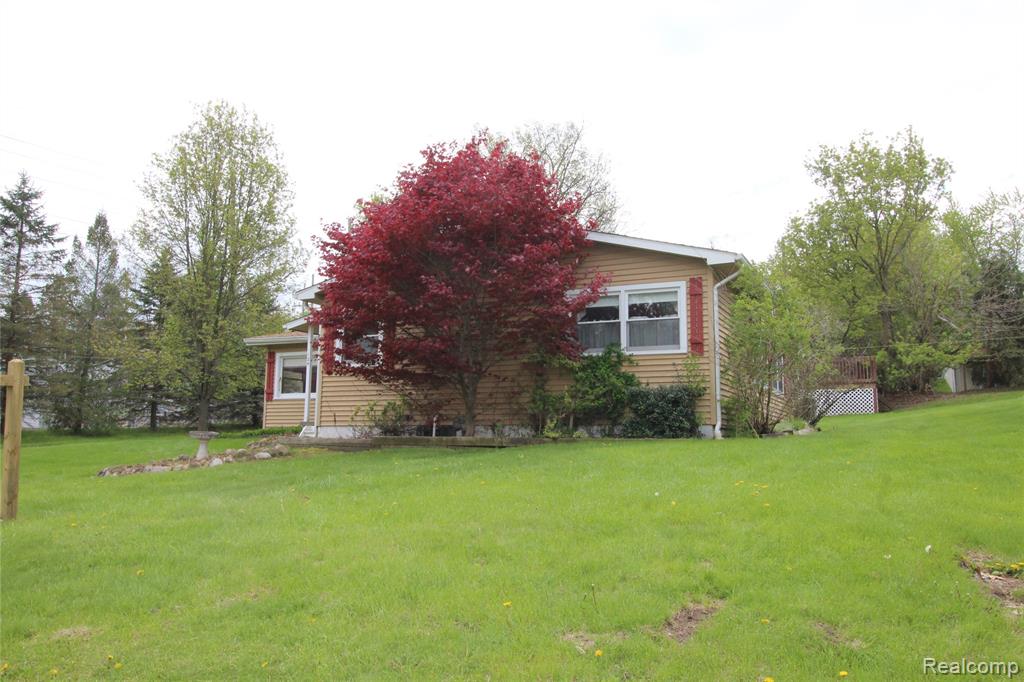 124 E Lafayette Street, Milford, MI 48381 — Photo 4