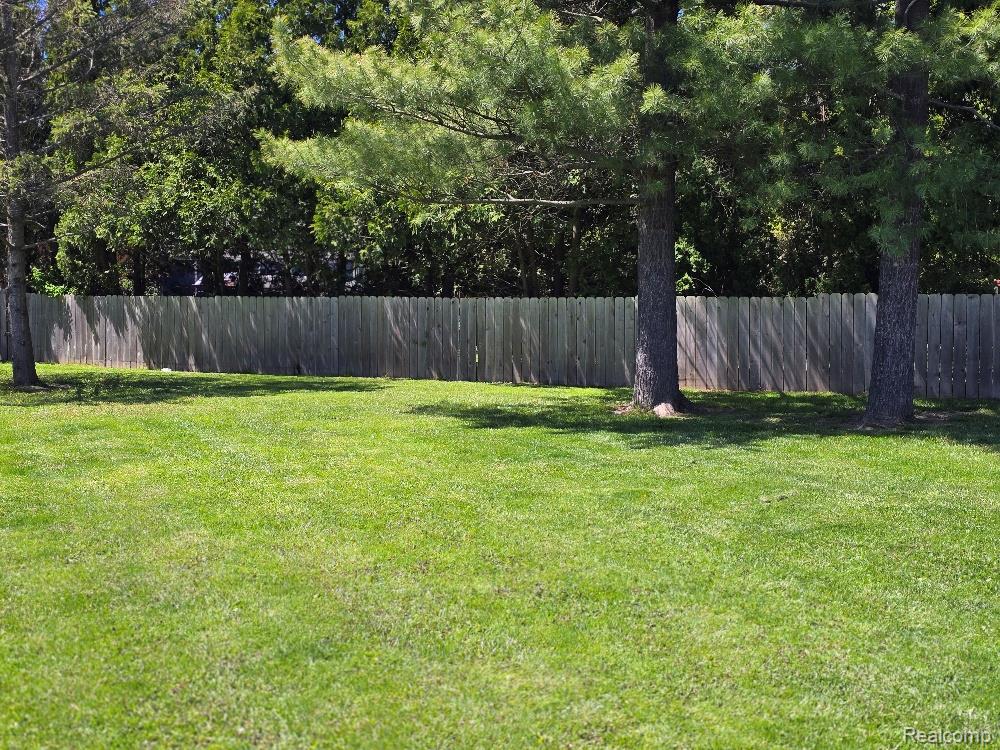 5523 Jerome Lane, Grand Blanc, MI 48439 — Photo 55