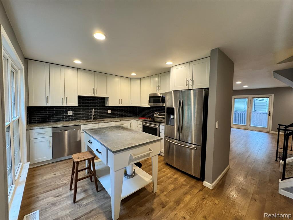 3224 Alpine Drive, Ann Arbor, MI 48108 — Photo 2