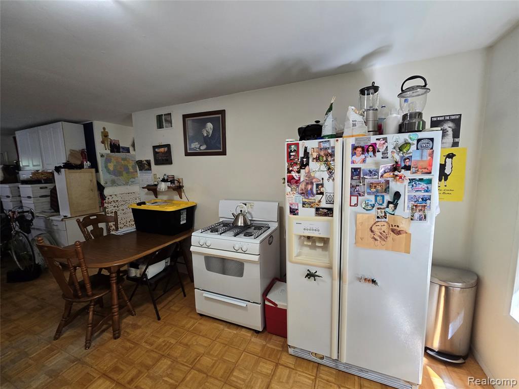 44611 Harris Road, Belleville, MI 48111 — Photo 8