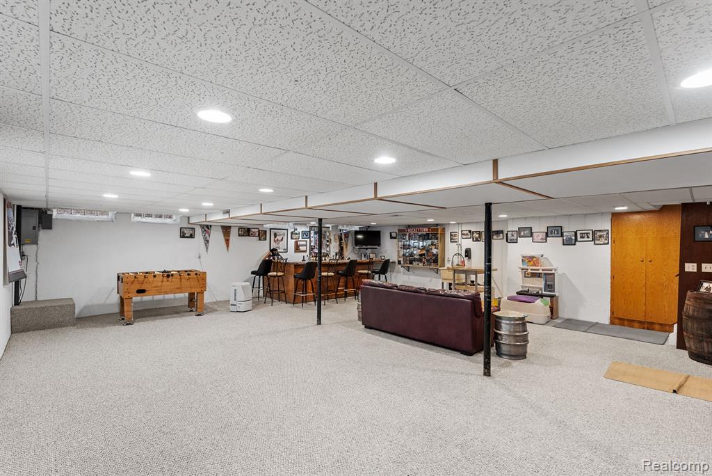 42917 Freeport Drive, Sterling Heights, MI 48313 — Photo 32