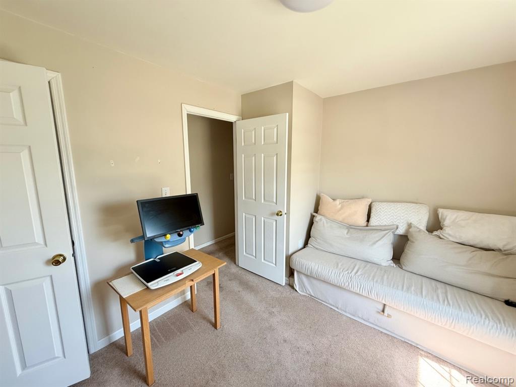 8205 Harrow Court, Northville, MI 48167 — Photo 12
