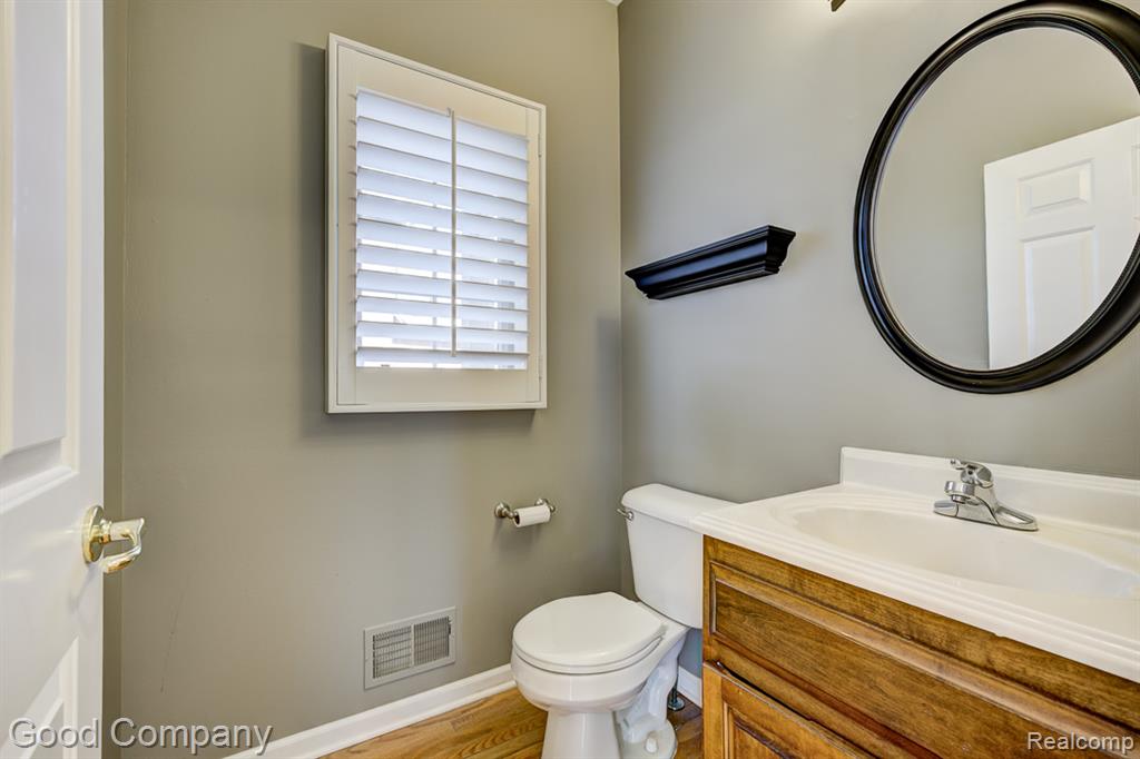 54683 Four Seasons Drive, Shelby Twp, MI 48316 — Photo 26