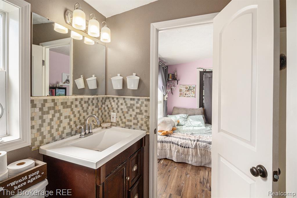 6195 Andora Avenue, Fenton, MI 48430 — Photo 17