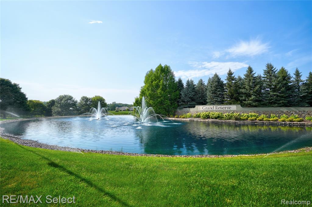 9059 Pine Valley Drive, Grand Blanc, MI 48439 — Photo 33