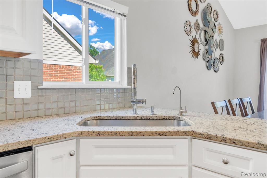 5610 Ortman Drive, Sterling Heights, MI 48314 — Photo 18