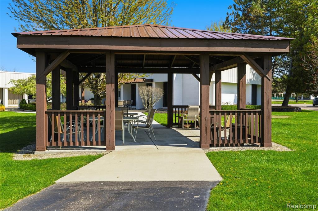 440 Flamingo Street, Rochester Hills, MI 48309 — Photo 31