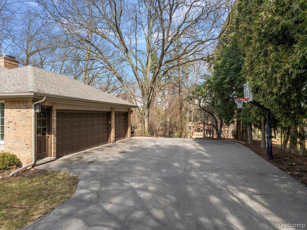 628 BENNINGTON Drive, Bloomfield Hills, MI 48304 — Photo 3