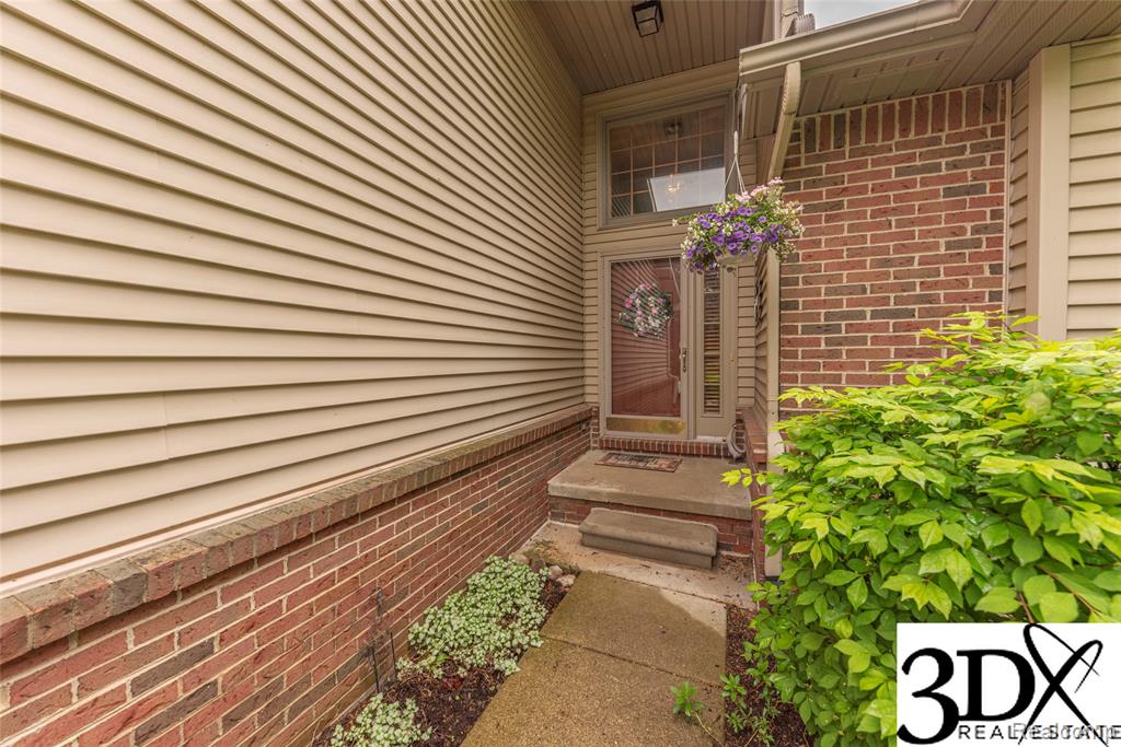 2317 Sugar Maple Drive, 71, Brighton, MI 48116 — Photo 2