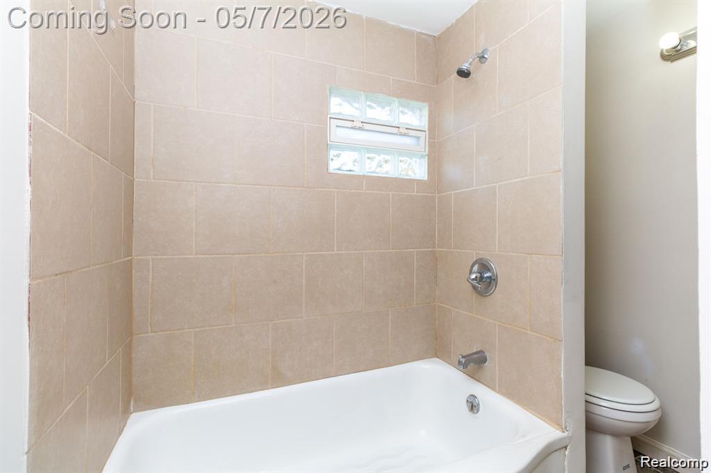 8269 Westminster Avenue, Warren, MI 48089 — Photo 23
