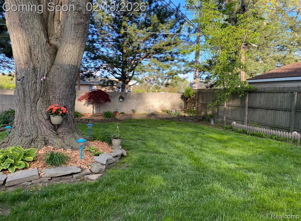 7332 E Frumin Court, Westland, MI — Photo 5