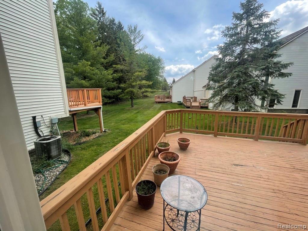 43590 WENDINGO Court, Novi, MI — Photo 34