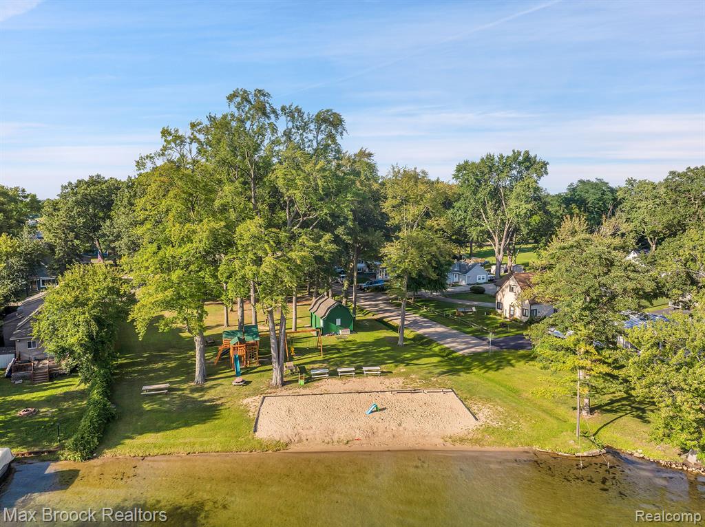 8330 COOLEY LAKE Road, Commerce Twp, MI 48382 — Photo 51
