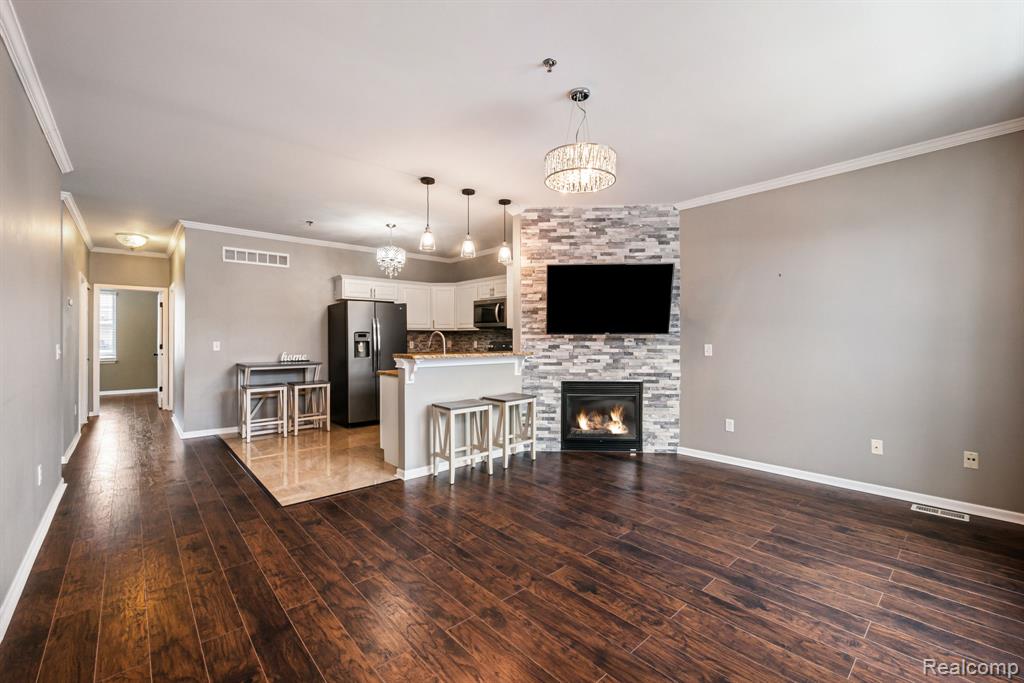 43046 Strand Drive, Sterling Heights, MI 48313 — Photo 18
