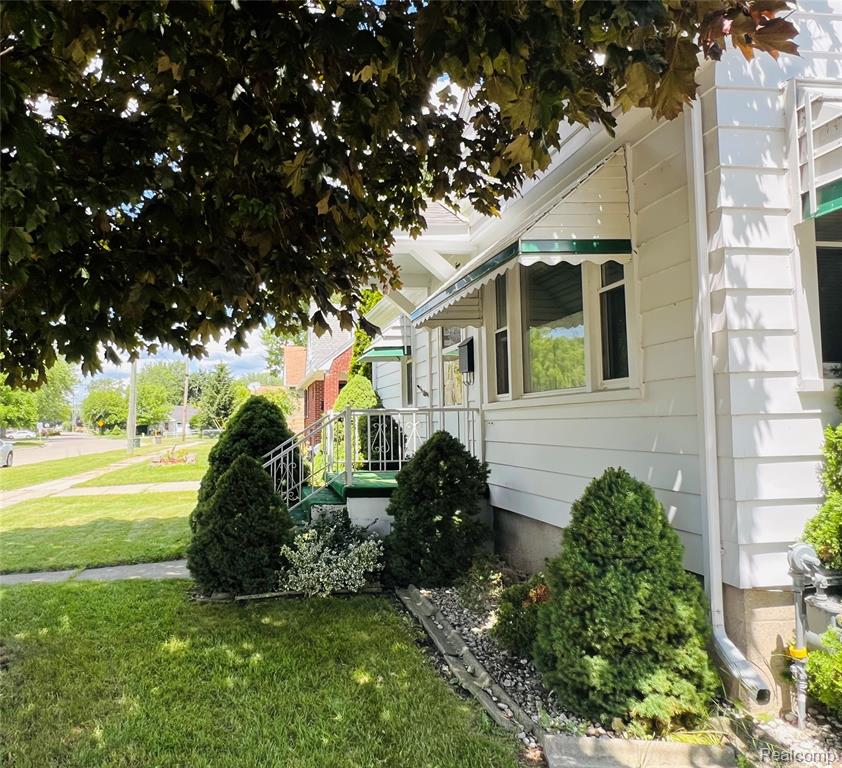 534 N Mary Street, Marine, MI — Photo 5
