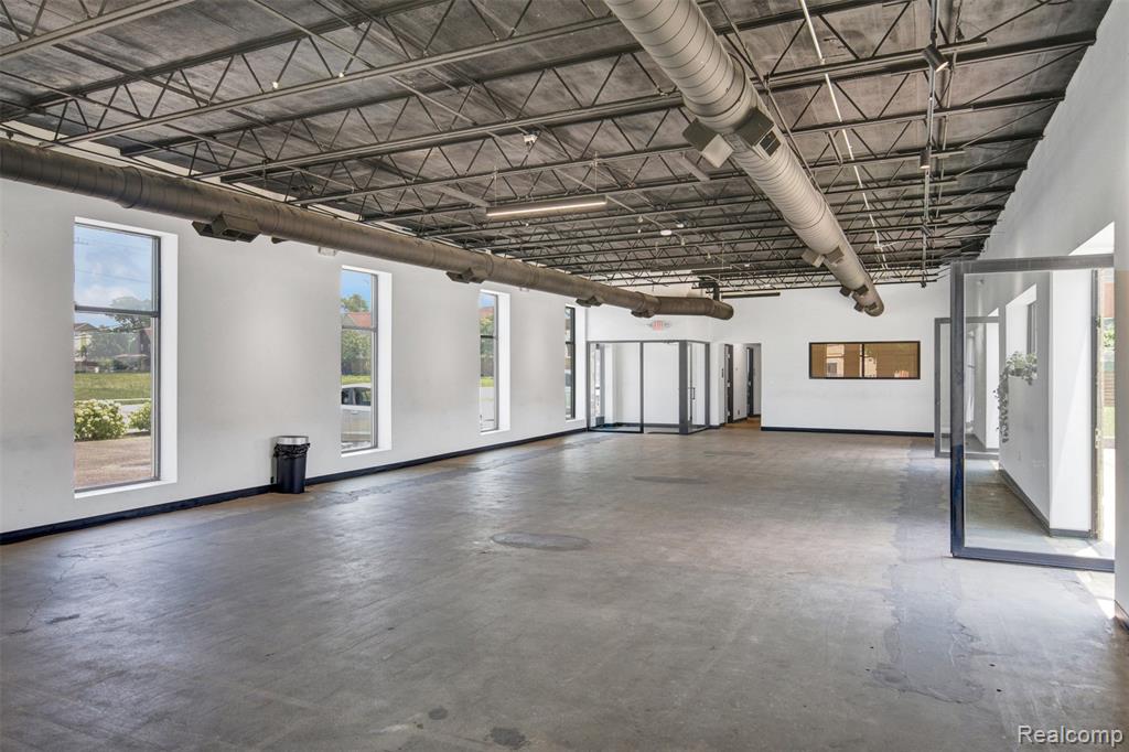 611 W Philadelphia Street, Detroit, MI 48202 — Photo 17