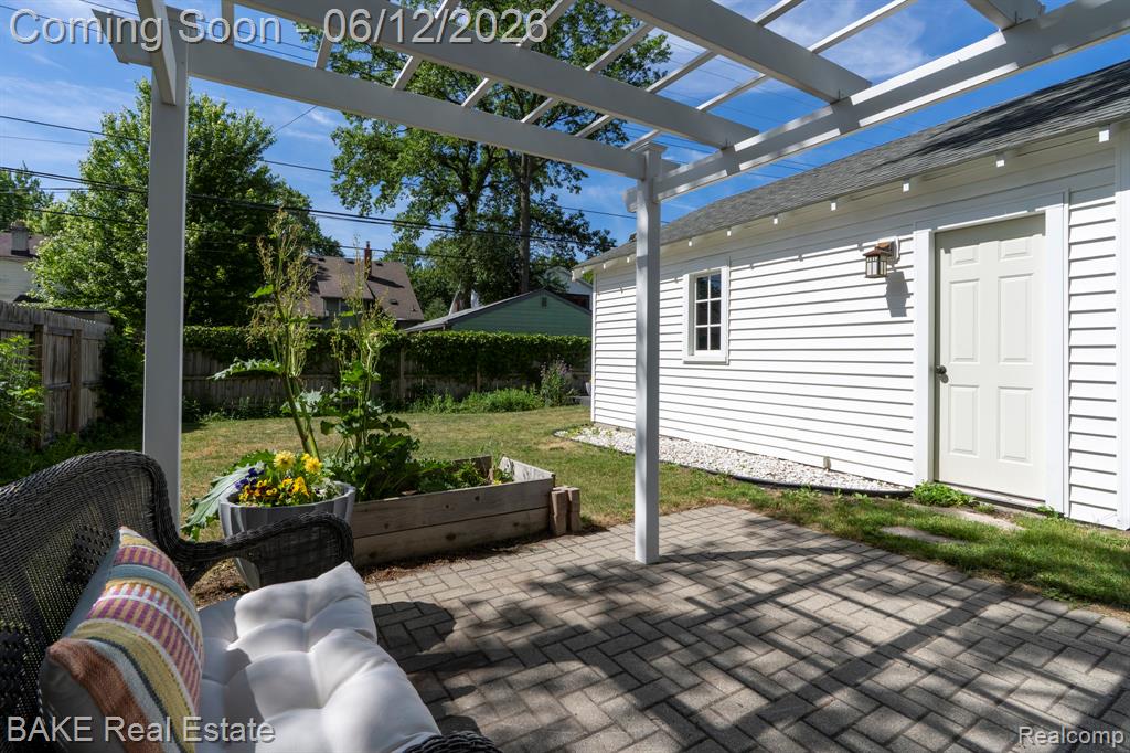675 W Hazelhurst Street, Ferndale, MI 48220 — Photo 10