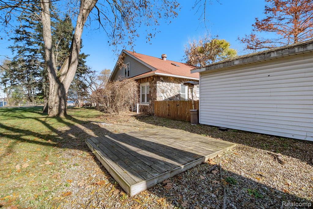 66 E Shore Drive, Whitmore Lake, MI 48189 — Photo 34