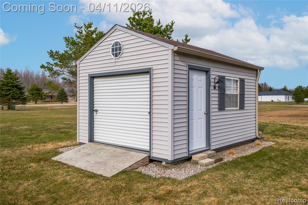 6072 Fish Lake Road, North Branch, MI 48461 — Photo 27