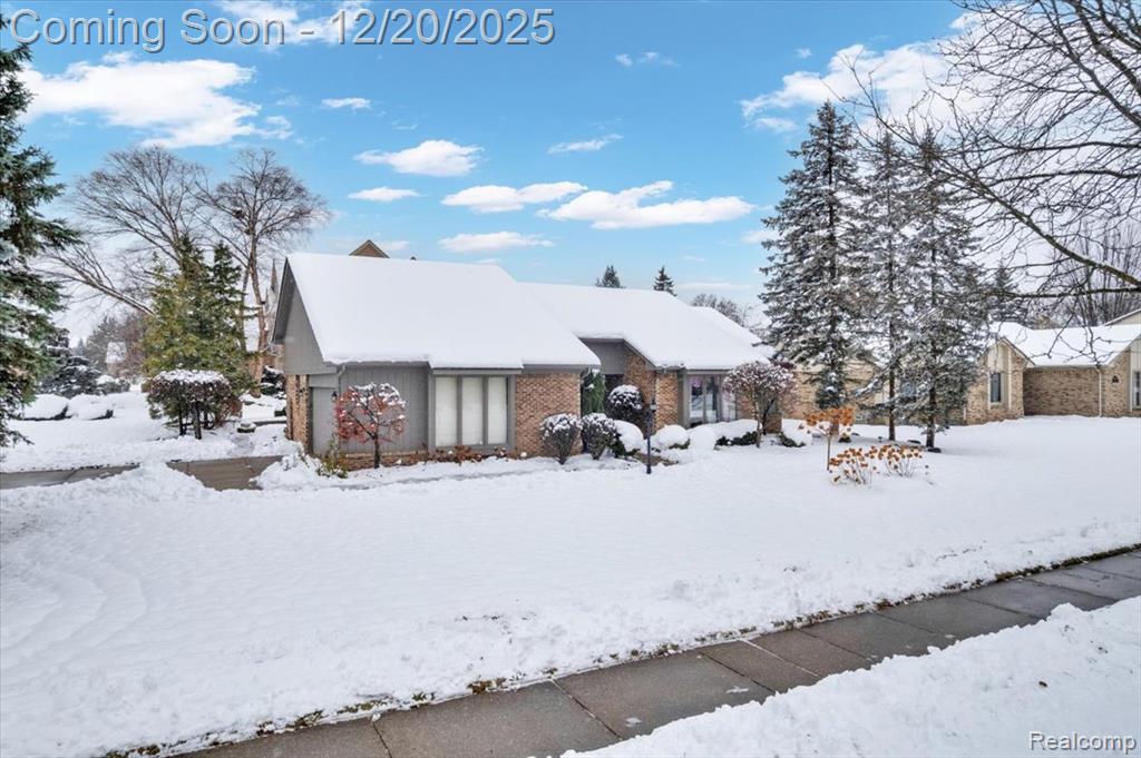 6845 Serenity Drive, Troy, MI 48098 — Photo 4