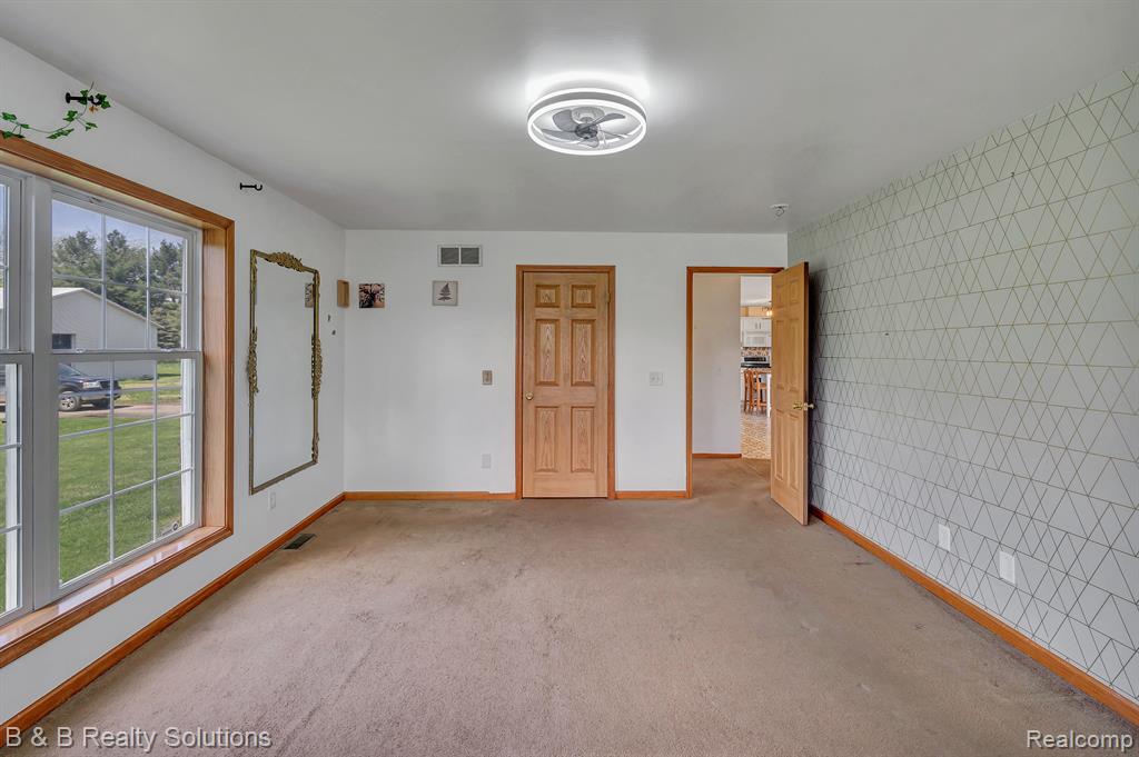 2864 N BLACKS CORNERS Road, Imlay City, MI 48444 — Photo 13