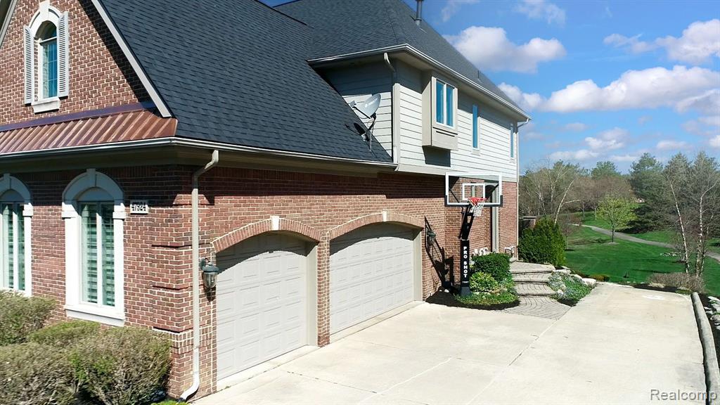 47924 MANORWOOD Drive, Northville, MI 48168 — Photo 83