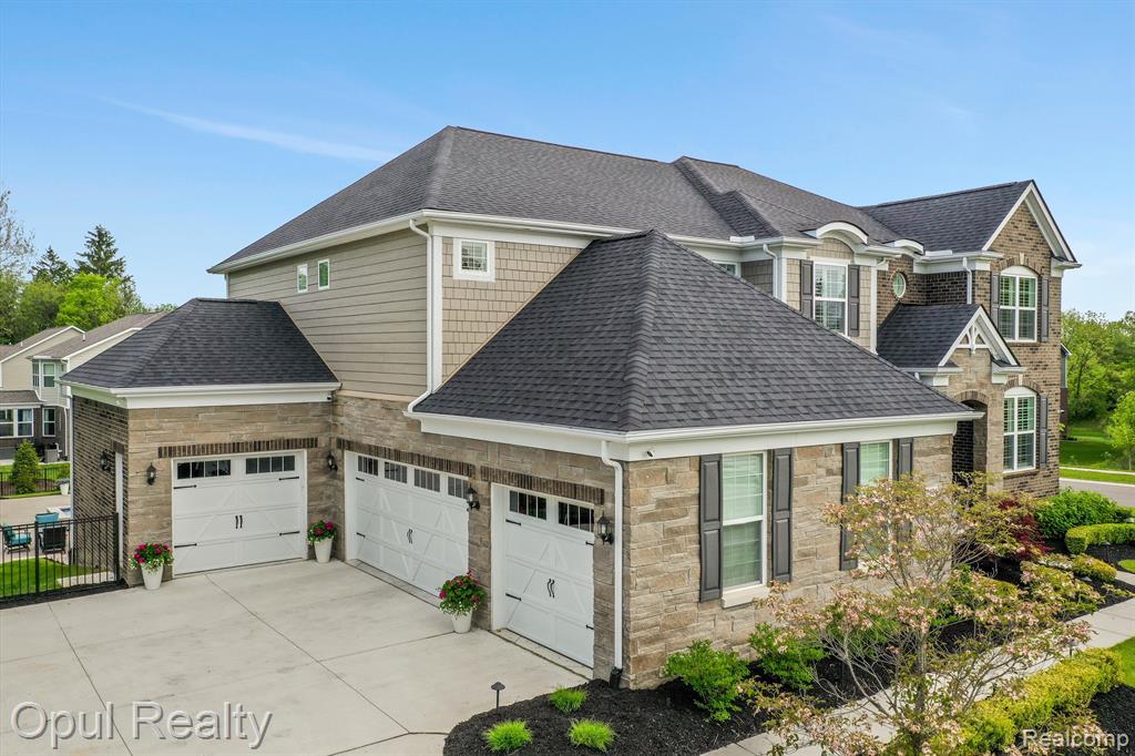 7484 HARDWOOD Circle, Canton, MI 48187 — Photo 51