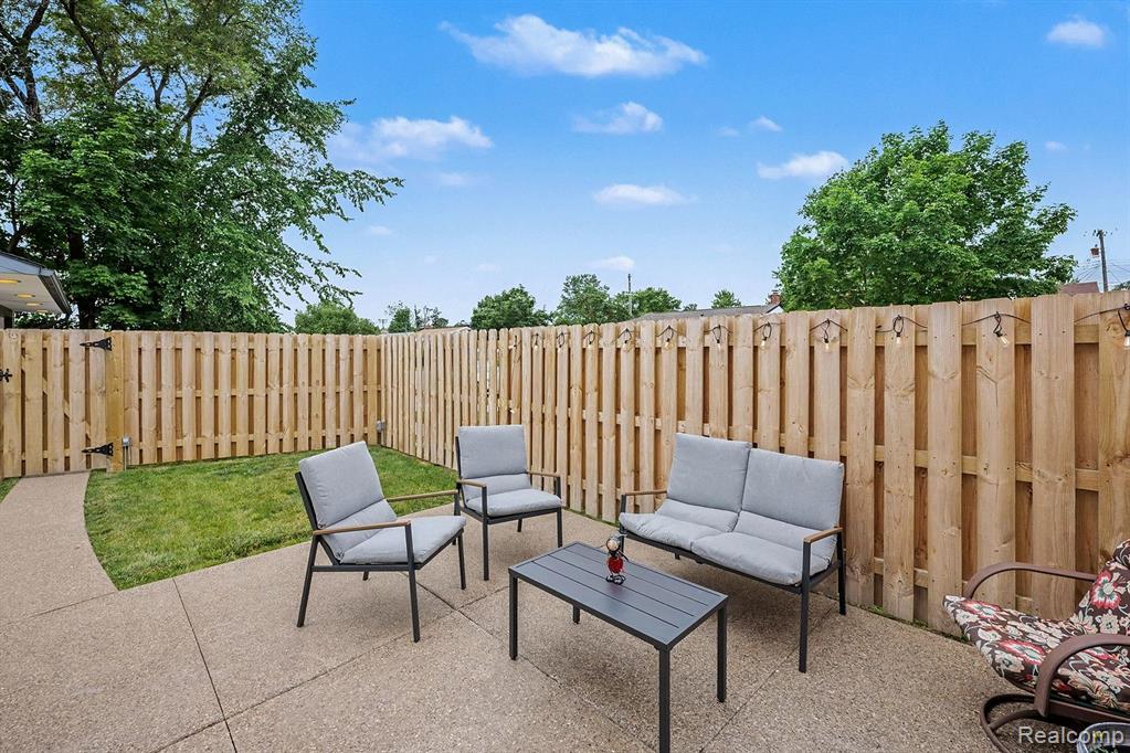 549 Park Drive, Clawson, MI — Photo 29