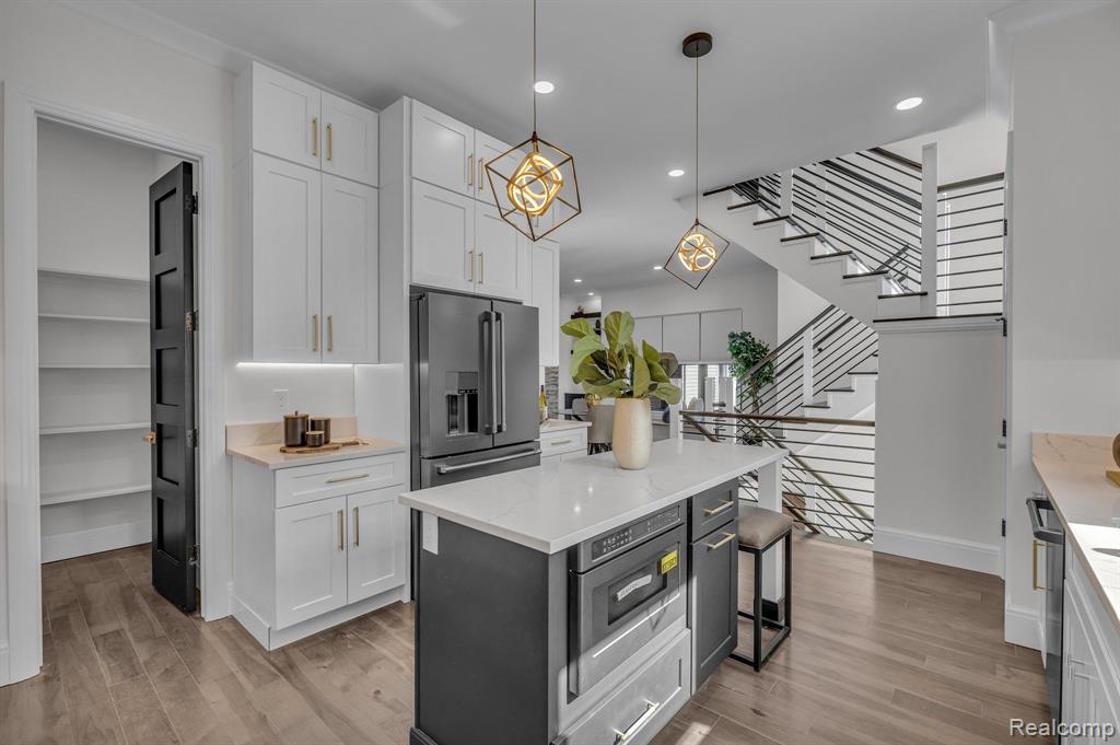 517 Catalpa Drive, Royal Oak, MI 48067 — Photo 15