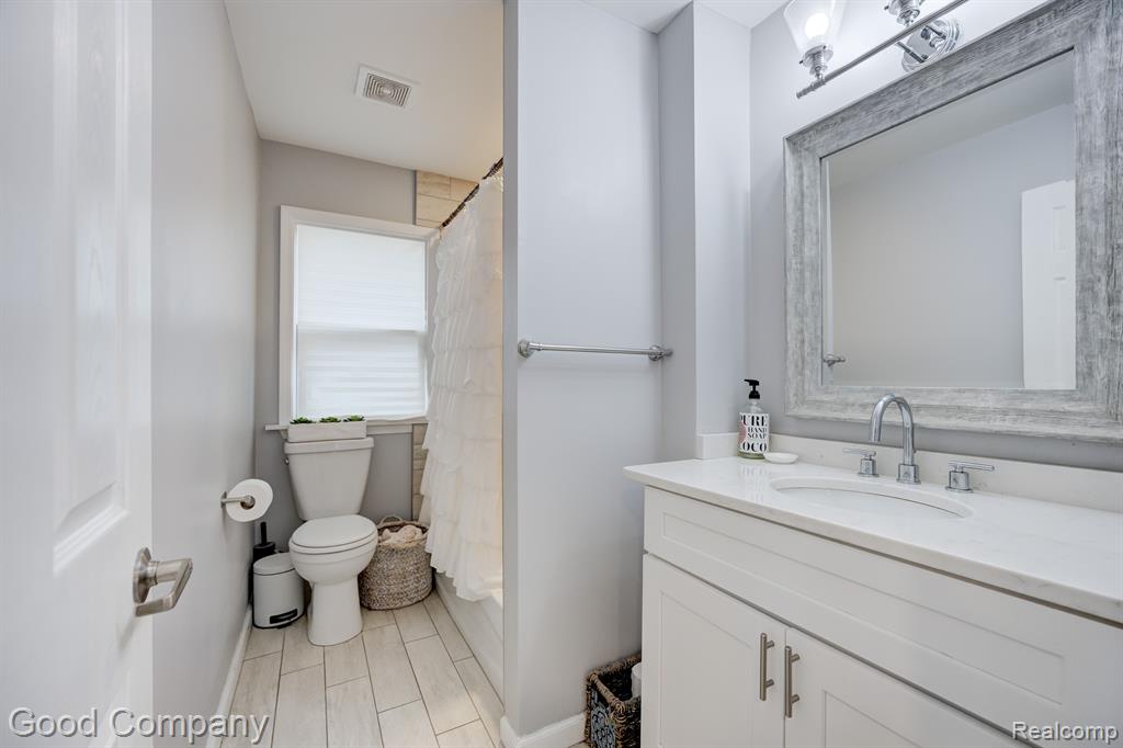 976 E COY Avenue, Hazel Park, MI 48030 — Photo 21