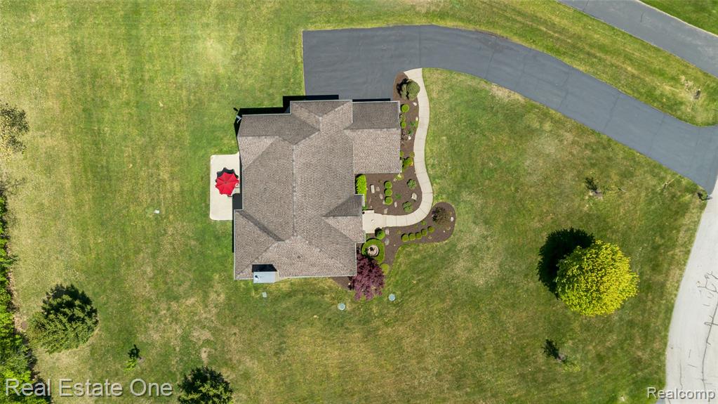 9068 Lebarron Court, Saline, MI 48176 — Photo 47