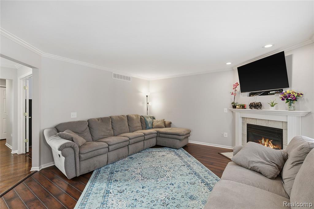 7167 Colchester Lane, Ypsilanti, MI 48197 — Photo 18