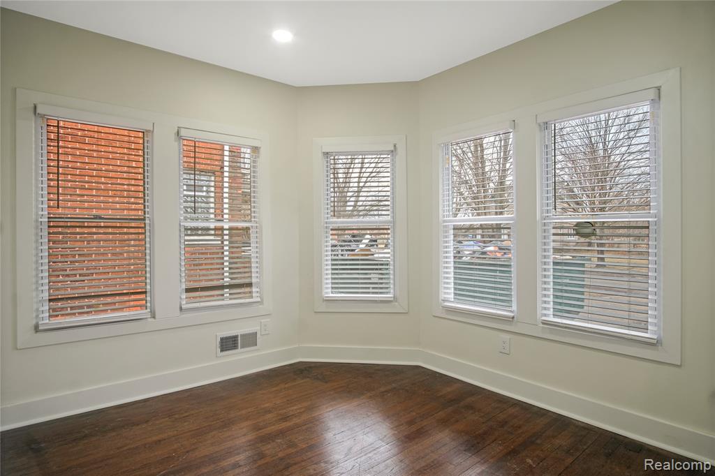 4134 Lakewood, Detroit, MI 48215 — Photo 5