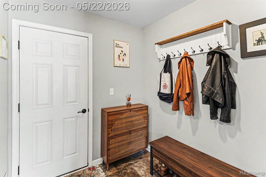 7558 Abigail Drive, Ypsilanti, MI 48198 — Photo 14